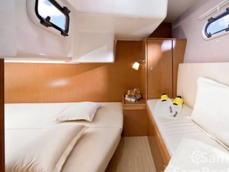 Wynajem Motorówka Bavaria z patentem 