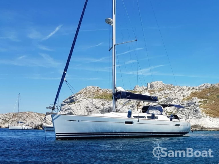 Wynajem Żaglowiec Jeanneau z patentem 