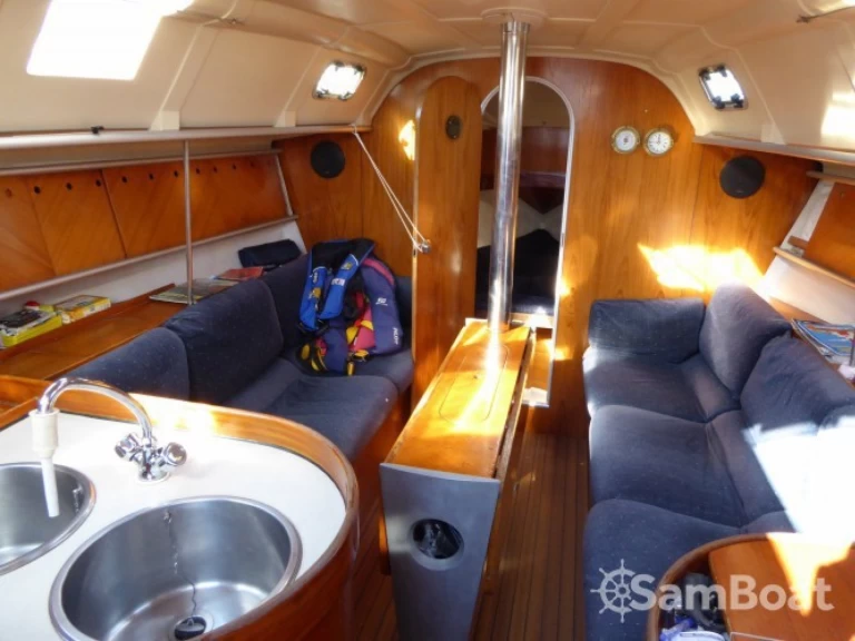 Wynajmij Bénéteau First 35 S5 w La Rochelle