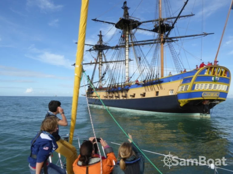 Bénéteau First 35 S5 między profesjonalistami a osobami prywatnymi w La Rochelle