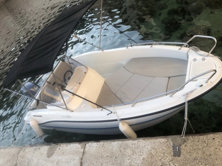 Wynajem w Marsylia- Quicksilver Activ 455 Open na SamBoat