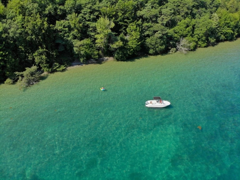 Wynajem w Vevey- Bayliner CC7 na SamBoat