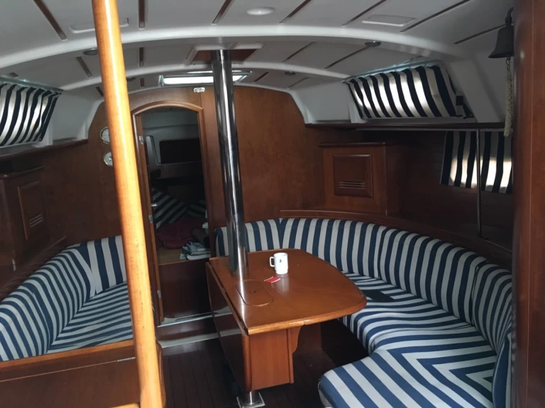 Żaglowiec do wynajmu w Marsylia w najlepszej cenie