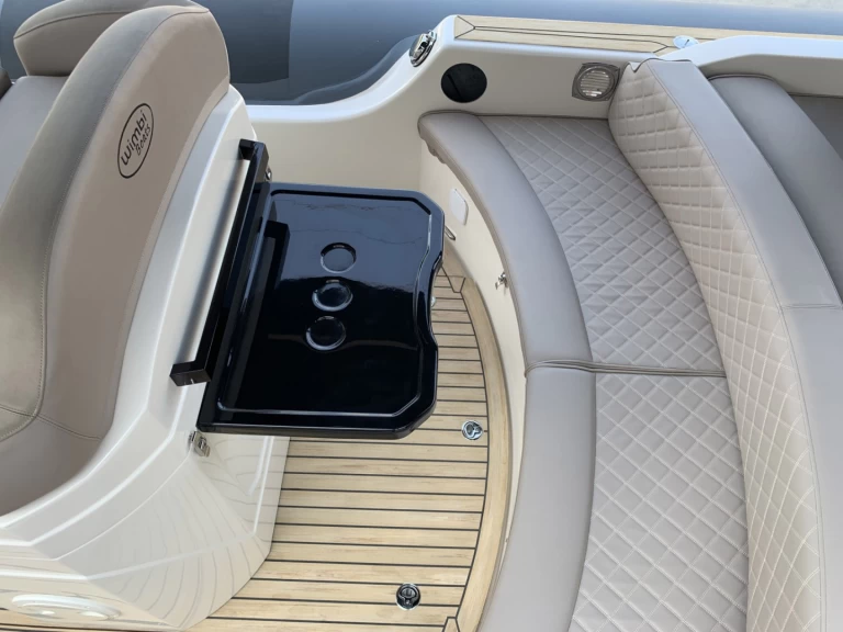 Wynajem łodzi Black by 3BBB 10.0 II w Port Grimaud na SamBoat 