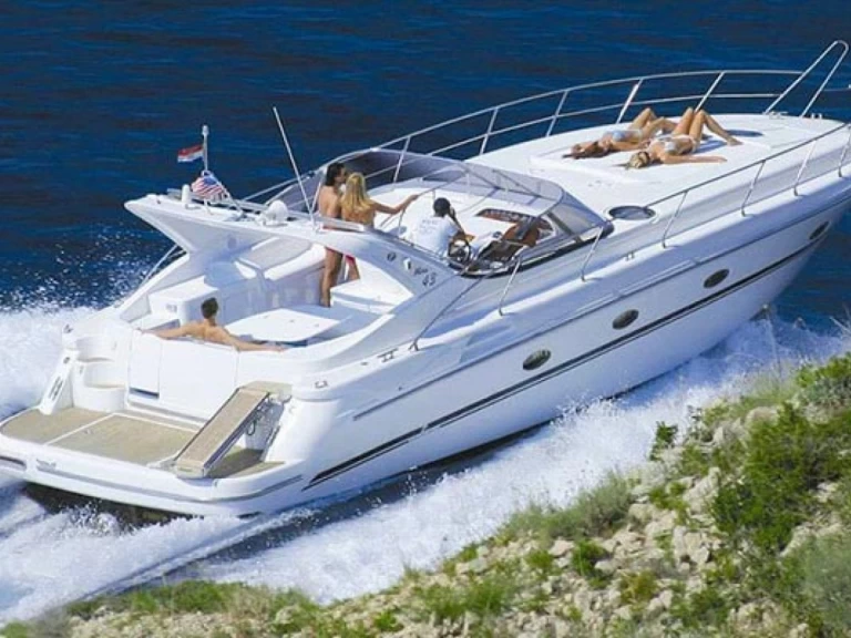 Innovazione e Progetti Mira 37 między profesjonalistami a osobami prywatnymi w Milazzo