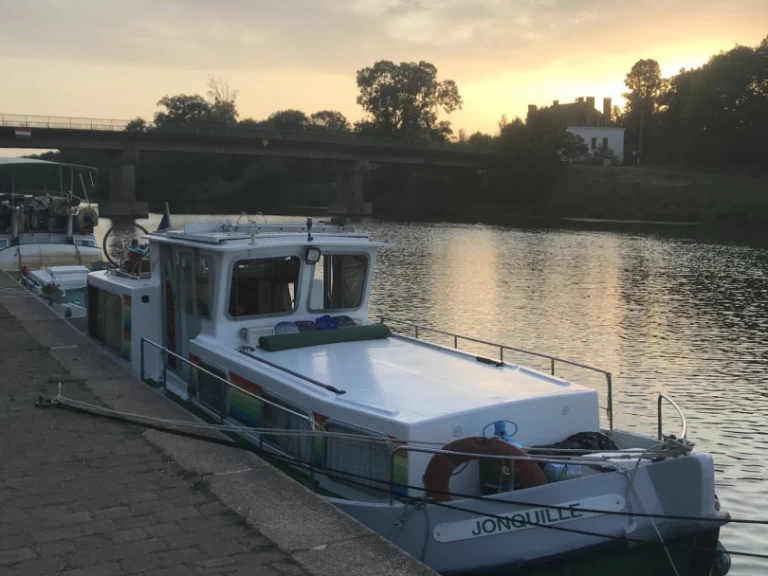 Wynajem w La Vicomté-sur-Rance- Locaboat Penichette 930 na SamBoat