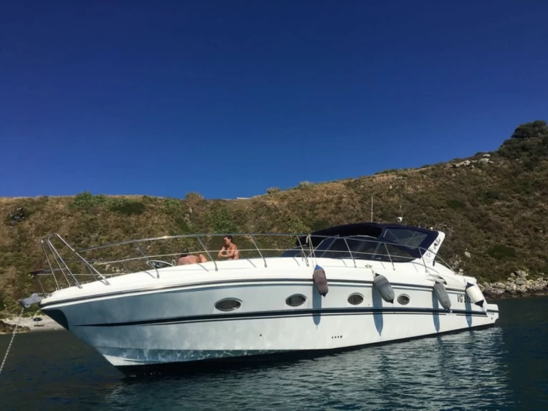 Innovazione e Progetti Mira 37 między profesjonalistami a osobami prywatnymi w Milazzo