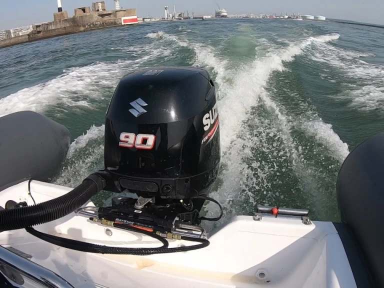 Falcon 575 SR między profesjonalistami a osobami prywatnymi w Le Havre