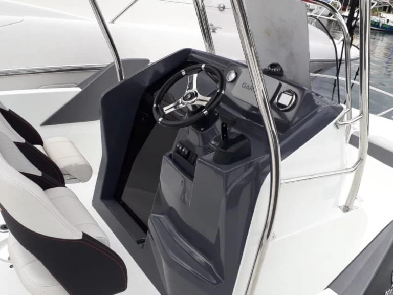 Wynajmij Bénéteau Flyer 6.6 SPACEdeck w Les Trois-Îlets