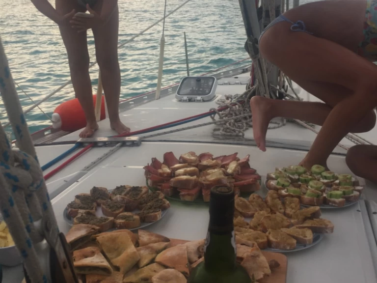 Wynajem Żaglowiec Kirie z patentem 