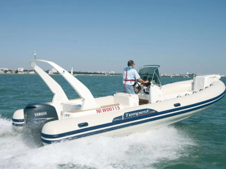 Wynajmij Capelli Tempest 770 w Propriano