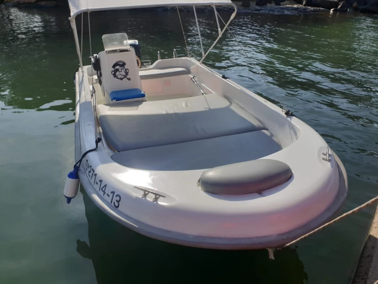 Wynajem łodzi Astec 440 w Santander na SamBoat 