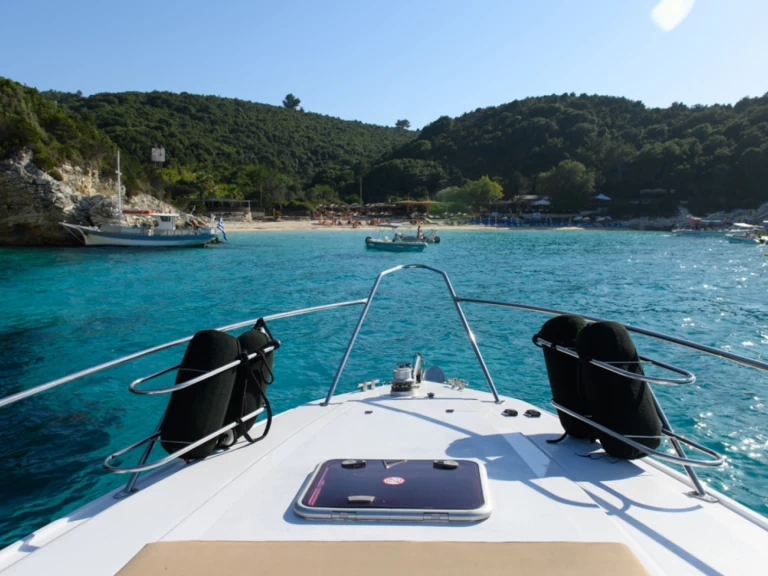 Wynajmij Motorówka z lub bez skippera Sunseeker w Korfu