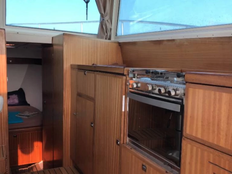 Meta JMF 32 między profesjonalistami a osobami prywatnymi w Sari-Solenzara