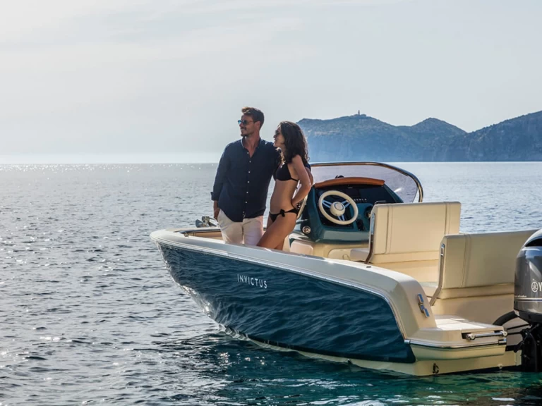 Wynajem łodzi Roses tanio Invictus 200 FX