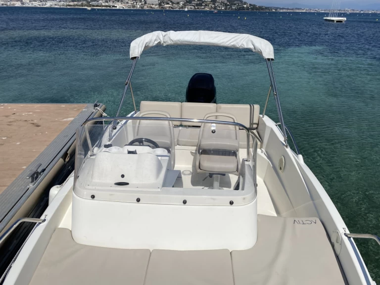 Wynajem w Port Camille Rayon- Quicksilver Activ 605 Sundeck na SamBoat