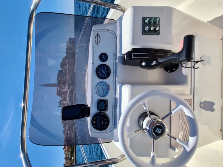 Wynajem Motorówka w Rovinj - Sessa Marine Key Largo 17