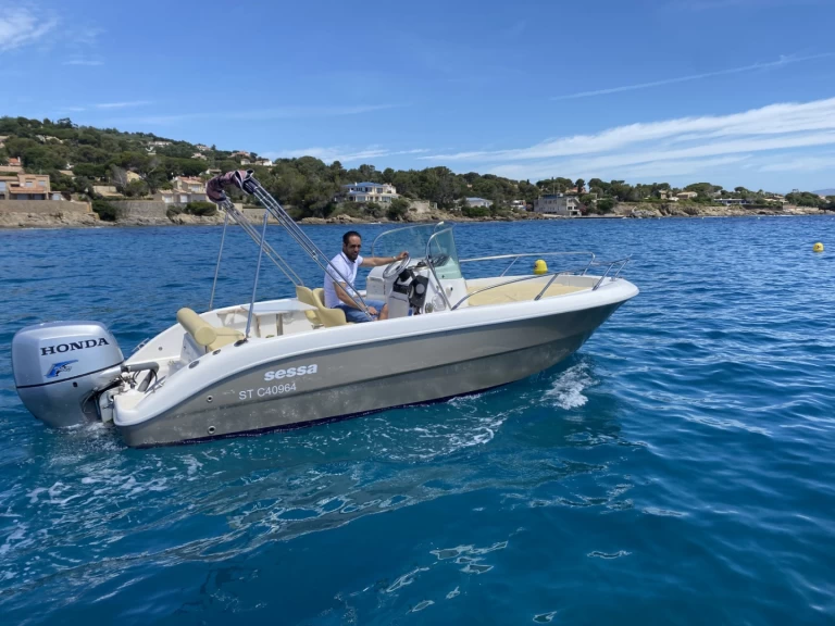 Wynajem Motorówka Sessa Marine z patentem 
