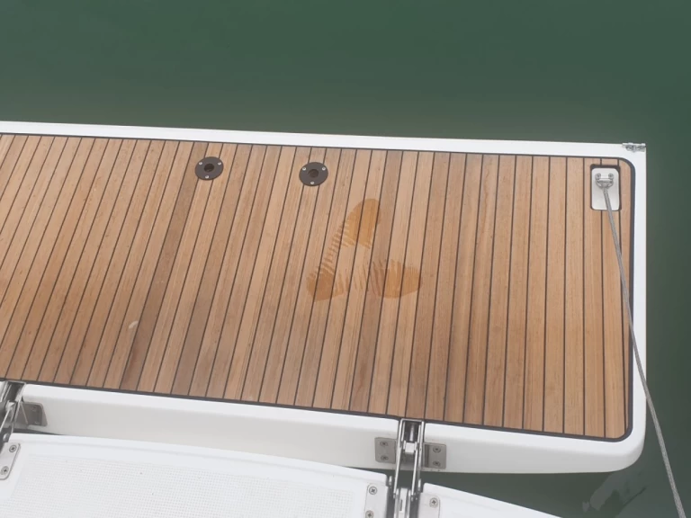 Wynajem Żaglowiec Bavaria z patentem 