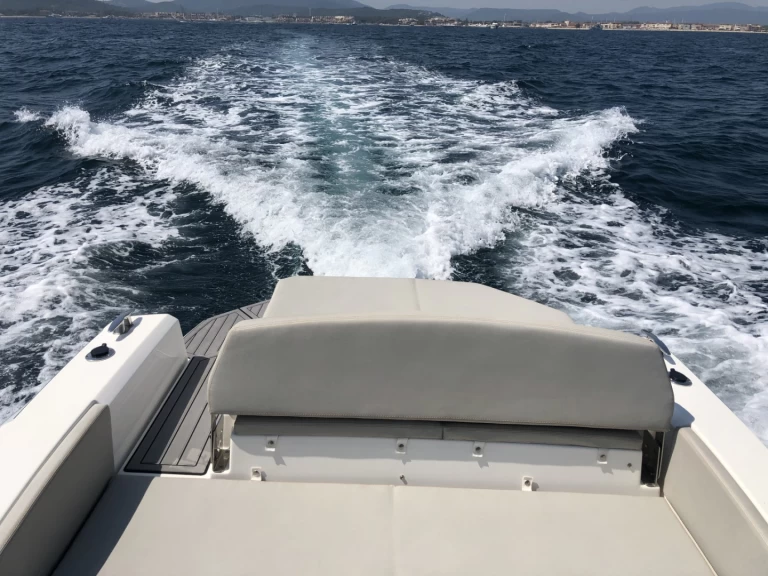 Wynajmij Łódż półsztywna z lub bez skippera Marlin Boat w Port Grimaud