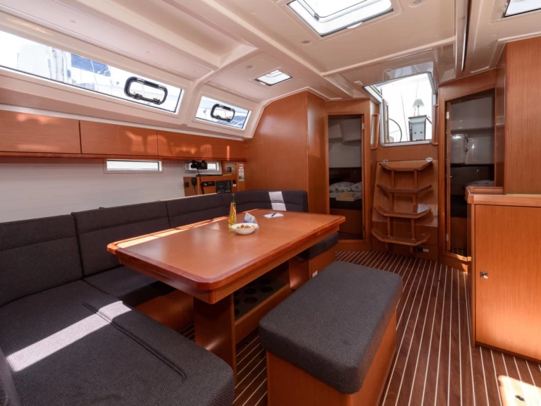 Wynajem Żaglowiec w Trogir - Bavaria Cruiser 46