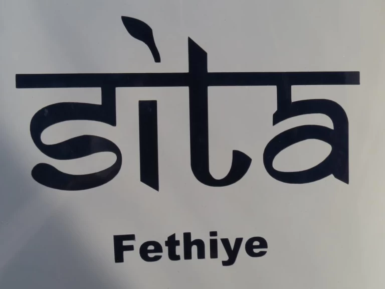 Wynajem łodzi Goecek tanio Cruiser 46