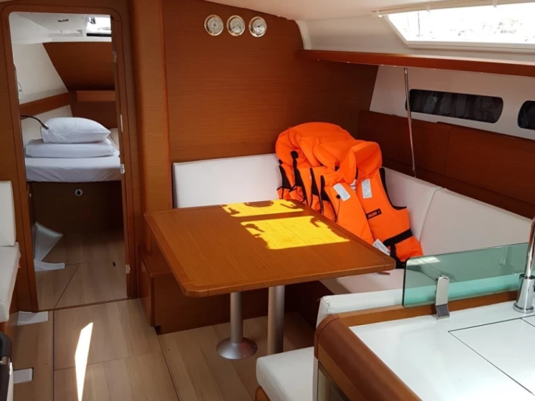 Wynajem łodzi Sukosan tanio Sun Odyssey 419