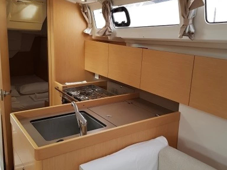 Wynajem Żaglowiec w Trogir - Bénéteau Oceanis 35.1