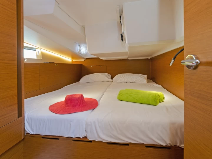 Wynajmij Żaglowiec z lub bez skippera Jeanneau w Rhodes (City)