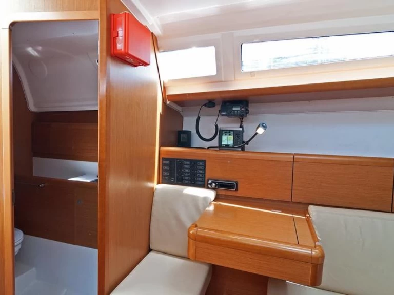 Wynajem łodzi Split tanio Sun Odyssey 33i