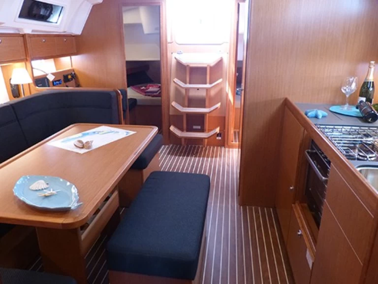 Wynajmij Żaglowiec z lub bez skippera Bavaria w Procida