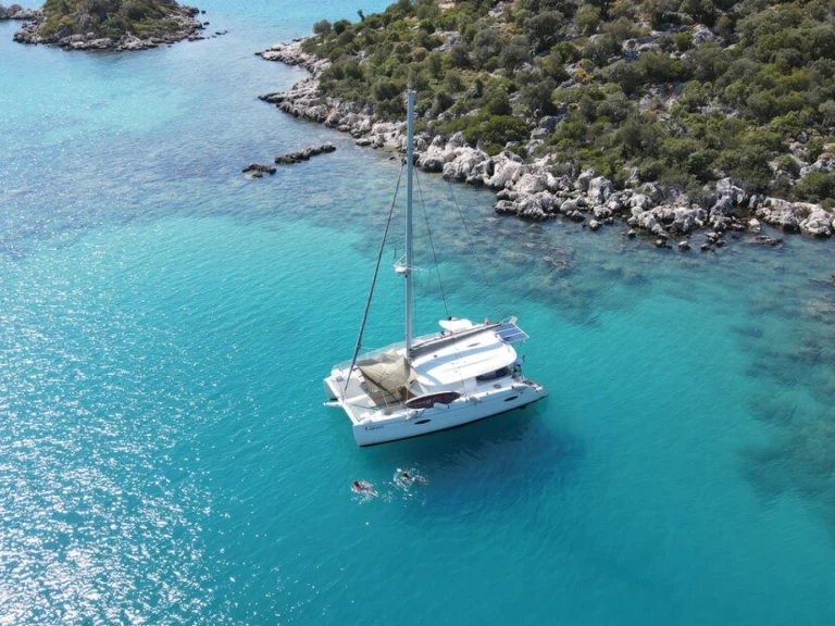 Wynajmij Katamaran z lub bez skippera Fountaine Pajot w Kaş