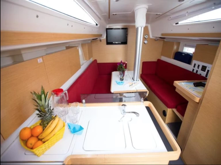 Żaglowiec do wynajmu w Biograd na Moru w najlepszej cenie