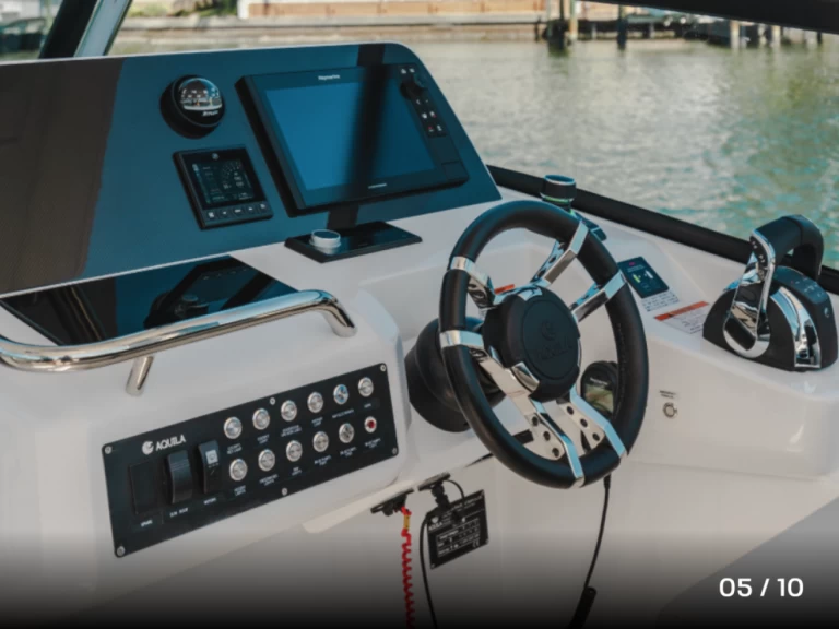 Wynajem łodzi Aquila Aquila 32 Sport w Denia na SamBoat 