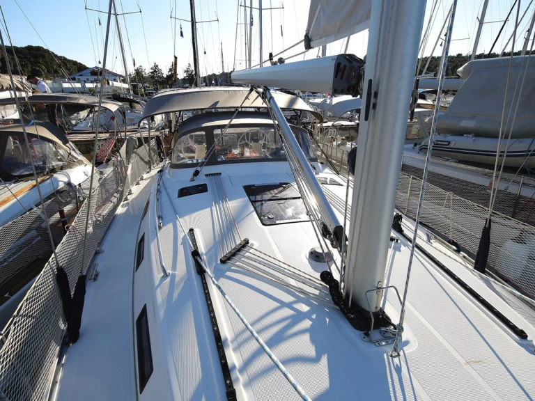 Wynajem łodzi Bavaria Bavaria Cruiser 40 Avantgarde w Pula na SamBoat 