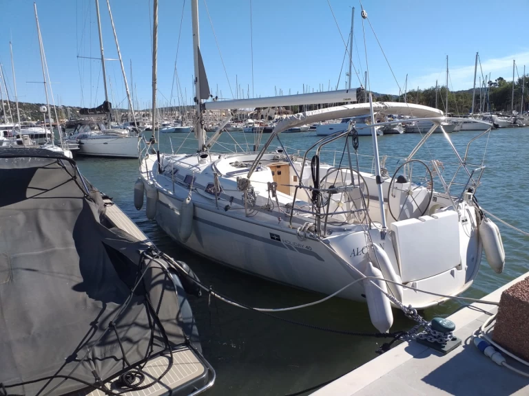 Wynajem w Toulon- Bavaria Bavaria 40 Cruiser na SamBoat