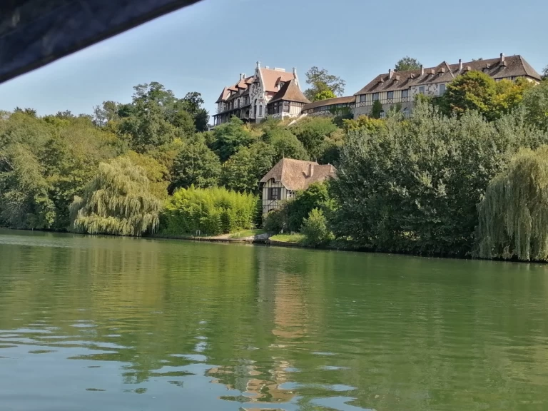 Wynajem Motorówka Quicksilver z patentem 