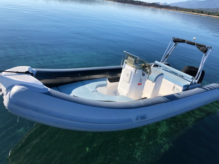 Wynajmij Master Master 660 OPEN w Porto-Vecchio