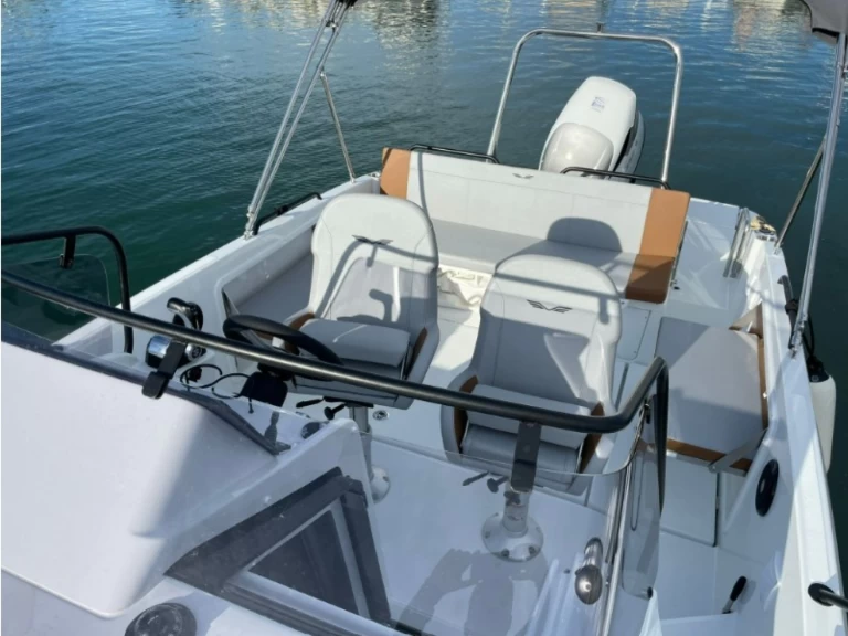 Wynajem łodzi Bénéteau Flyer 8 SUNdeck w Port de Cambrils na SamBoat 