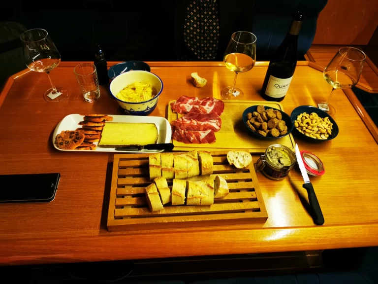 Jeanneau Sun Odyssey 42.2 między profesjonalistami a osobami prywatnymi w Ajaccio