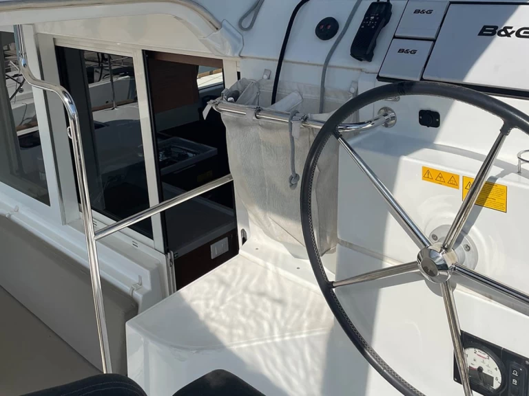 Wynajem Katamaran w Donji Seget - Lagoon Lagoon 40