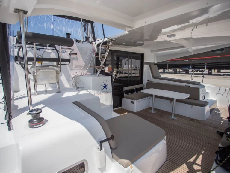 Wynajem łodzi Lagoon Lagoon 42 w Donji Seget na SamBoat 