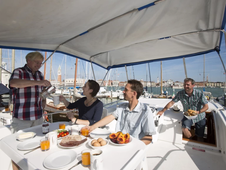 Wynajmij Houseboat Holidays Italia Minuetto 6+ w Casale sul Sile