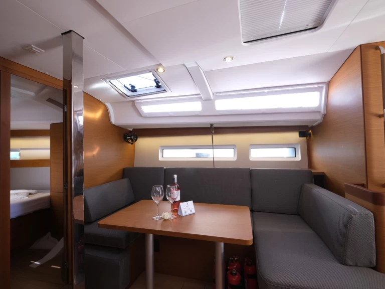 Wynajem łodzi Jeanneau Sun Odyssey 440 w Goecek na SamBoat 