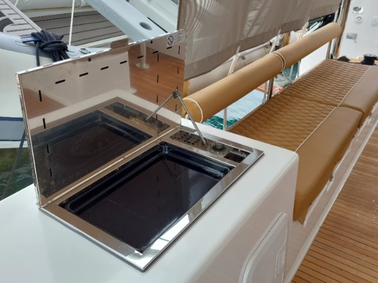 Wynajmij Dufour Dufour Catamarans 48 Sail w Pirovac