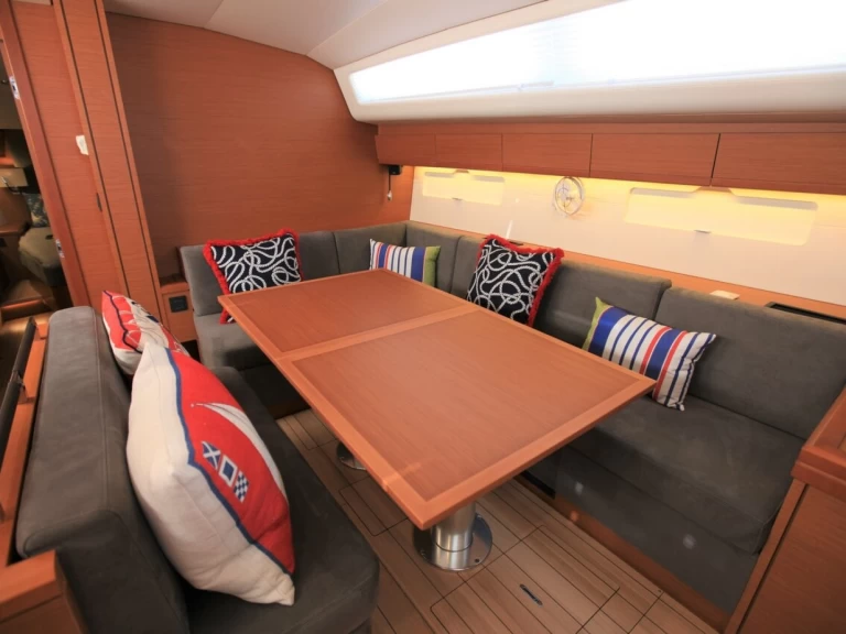 Wynajmij Jeanneau Jeanneau 54 w Road Town