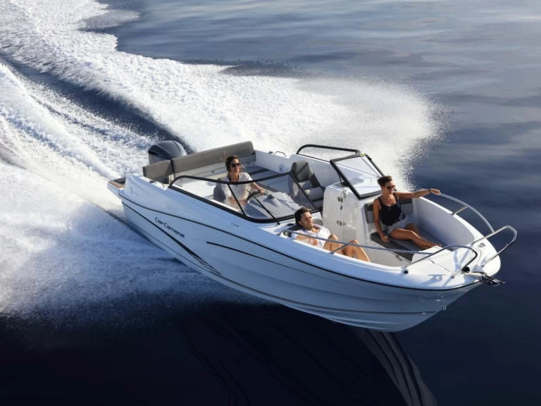 Wynajem Motorówka Jeanneau z patentem 