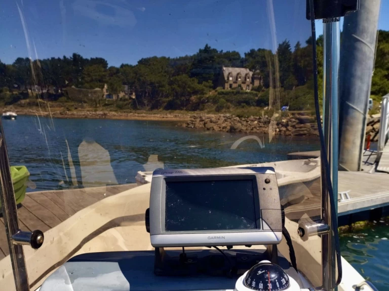 Wynajem w Larmor-Baden- CREMO CRESCENT PANDA 551 na SamBoat