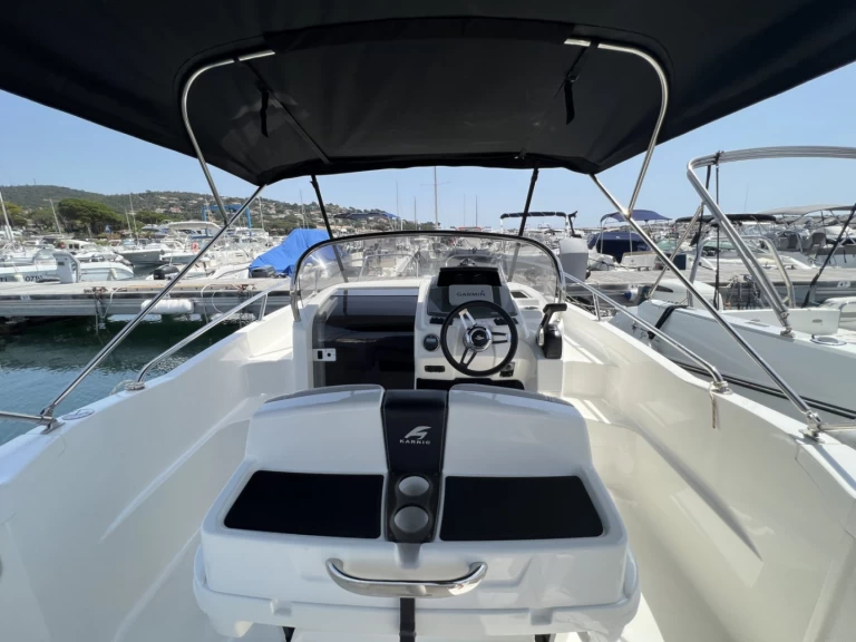 Wynajem łodzi Karnic SL 602 w Les Issambres na SamBoat 