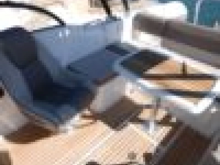 Motorówka do wynajmu w Les Issambres w najlepszej cenie